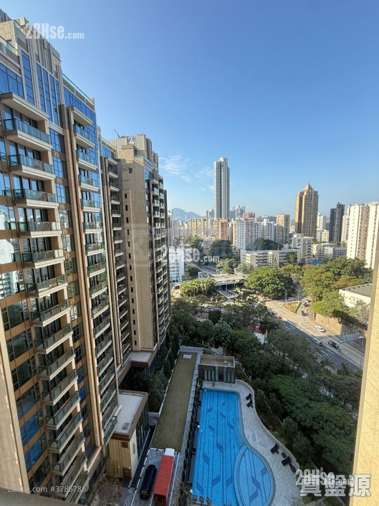 傲玟 租盘 3 房 , 3 浴室 1,403 平方尺