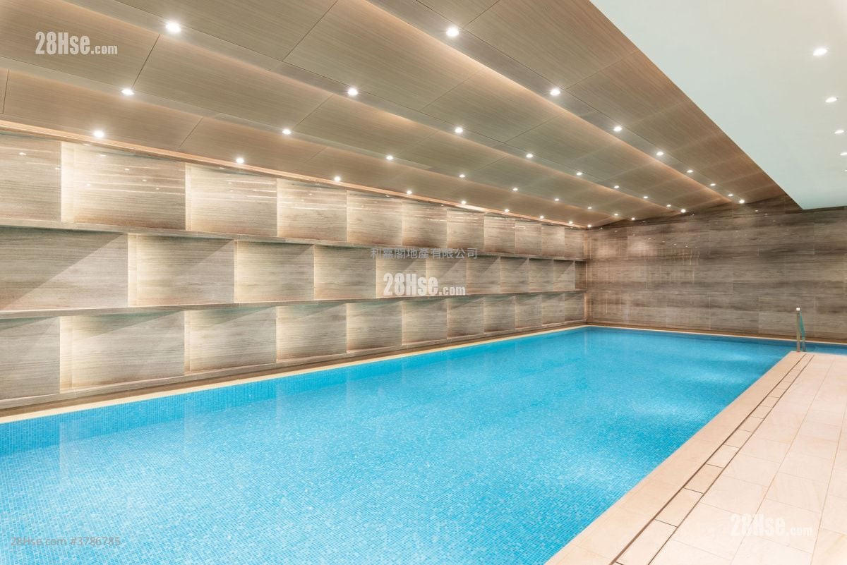 Mont Rouge Sell 4 Bedrooms , 5+ Bathrooms 2,913 ft²