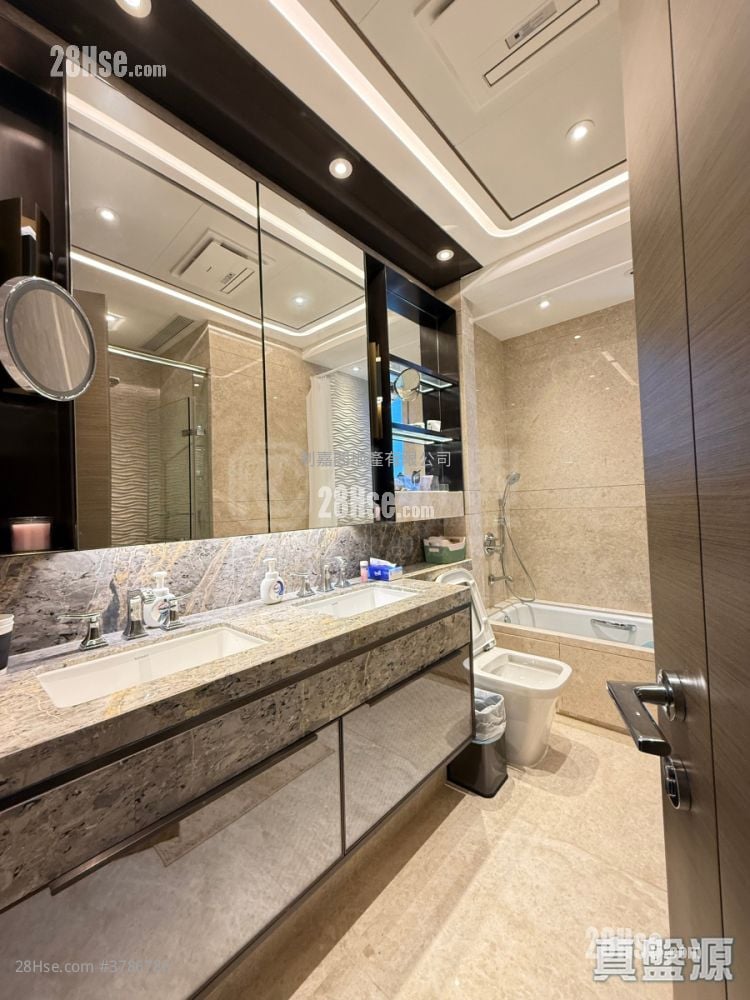 傲玟 租盘 3 房 , 3 浴室 1,403 平方尺