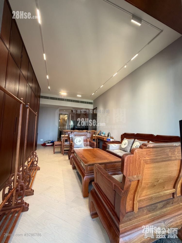 傲玟 租盘 3 房 , 3 浴室 1,403 平方尺