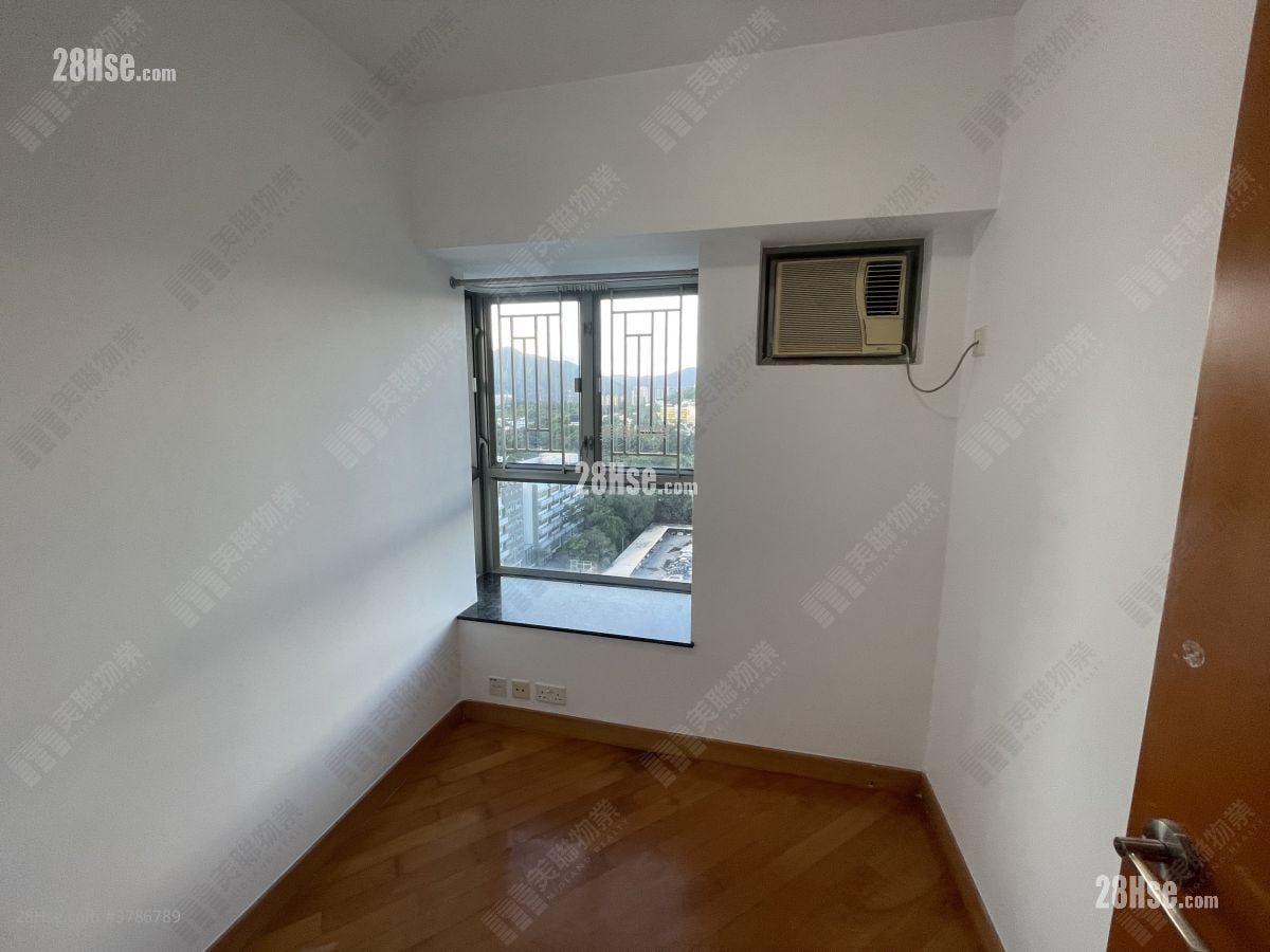 睡房 1: Yoho Town 售盘 3 房 , 2 浴室 637 平方尺