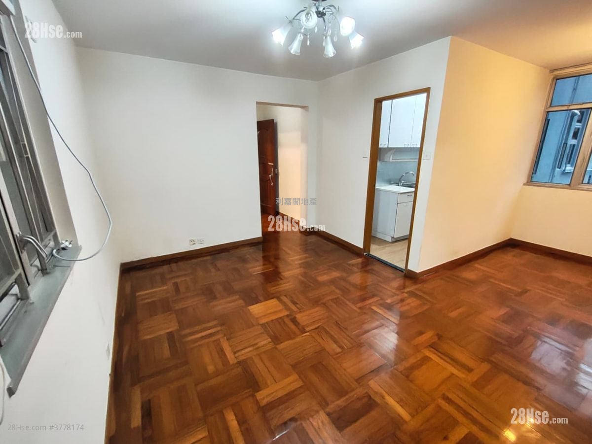 德福花园 售盘 2 房 517 平方尺