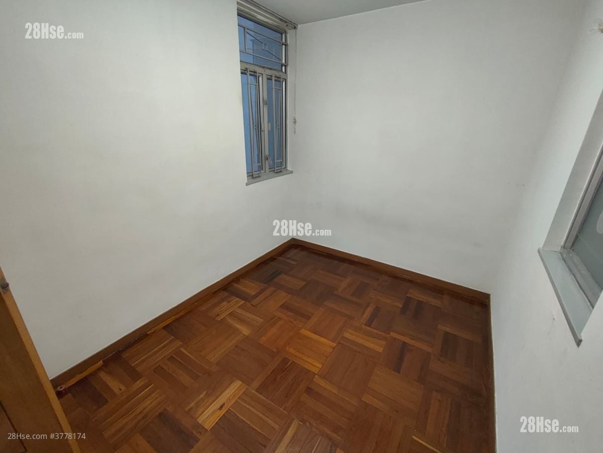 德福花园 售盘 2 房 517 平方尺