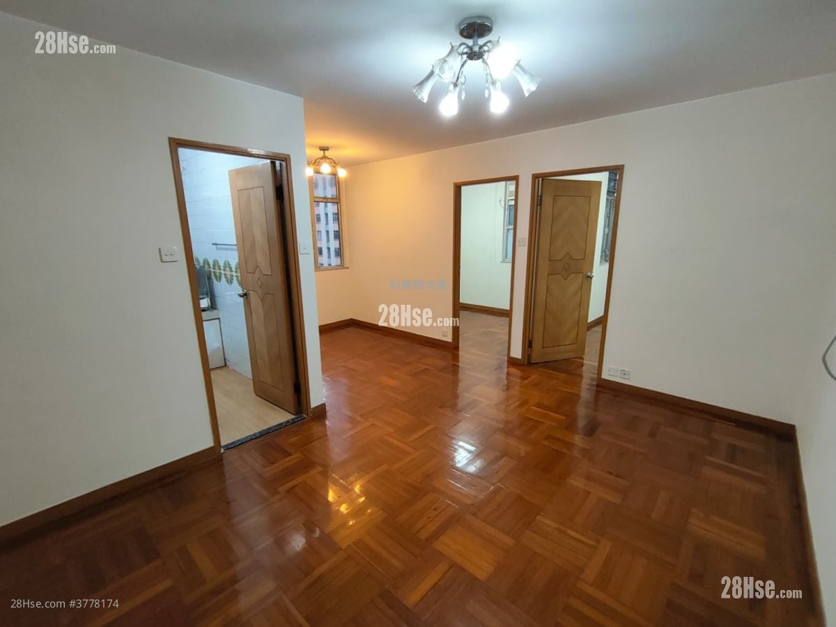 德福花园 售盘 2 房 517 平方尺