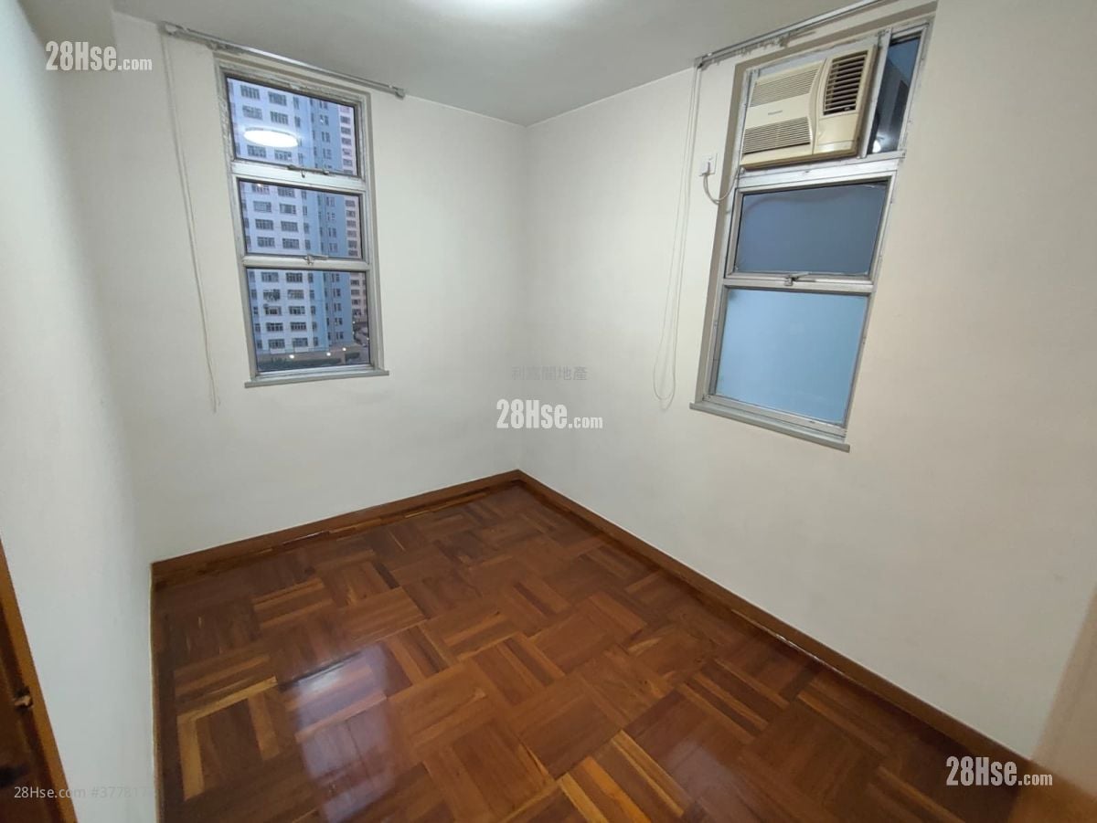 德福花园 售盘 2 房 517 平方尺