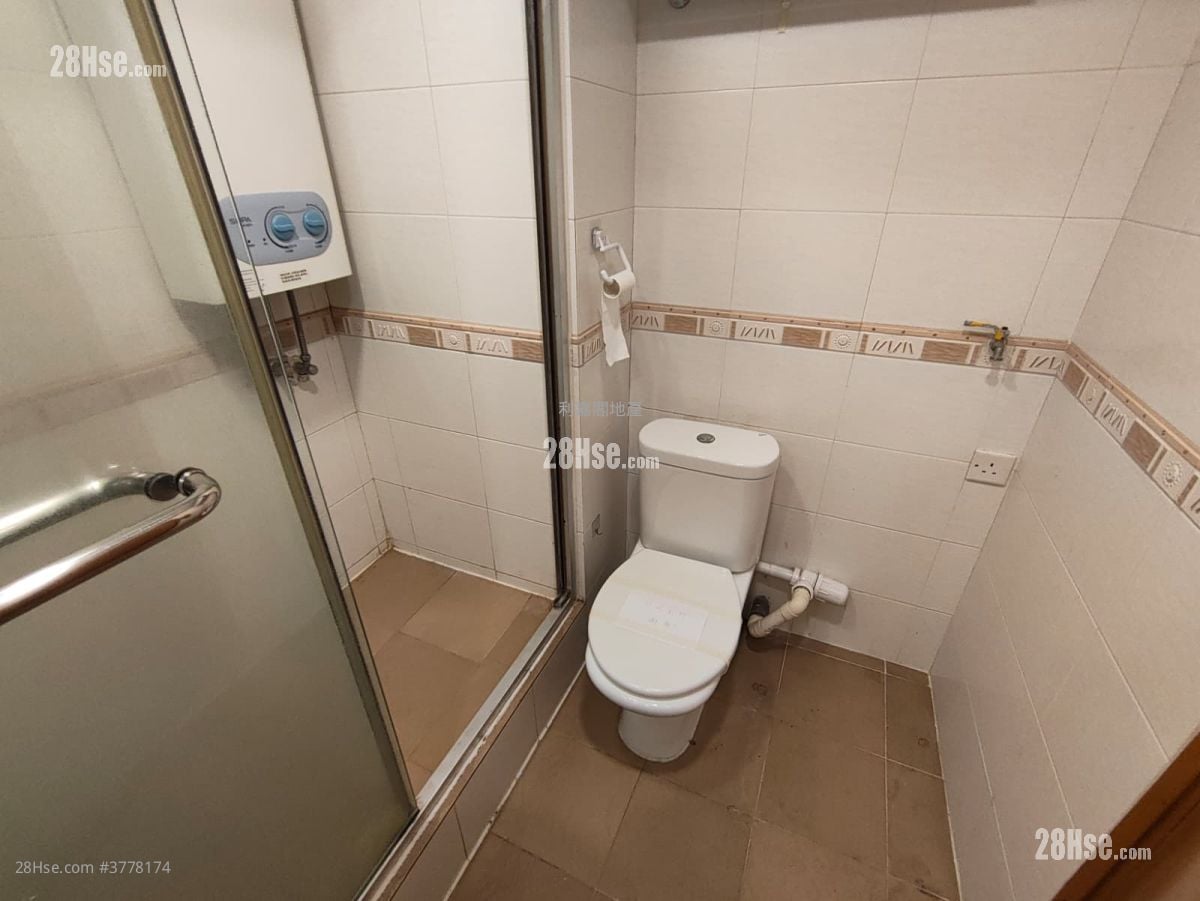 德福花园 售盘 2 房 517 平方尺