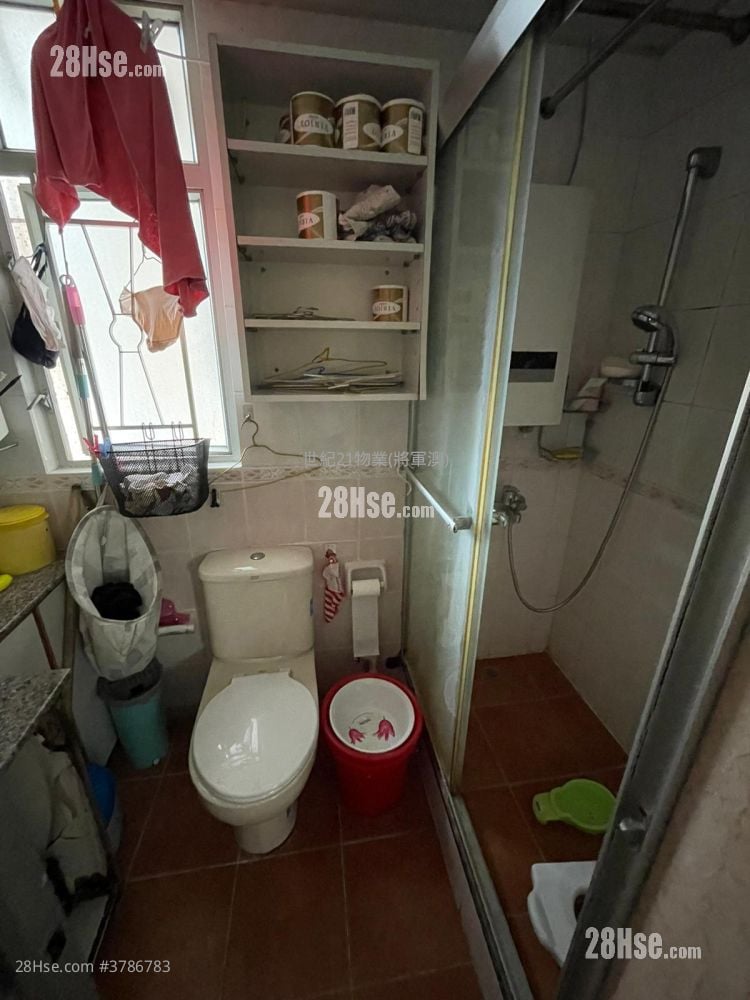 Bauhinia Garden Sell 2 Bedrooms , 1 Bathroom 484 ft²