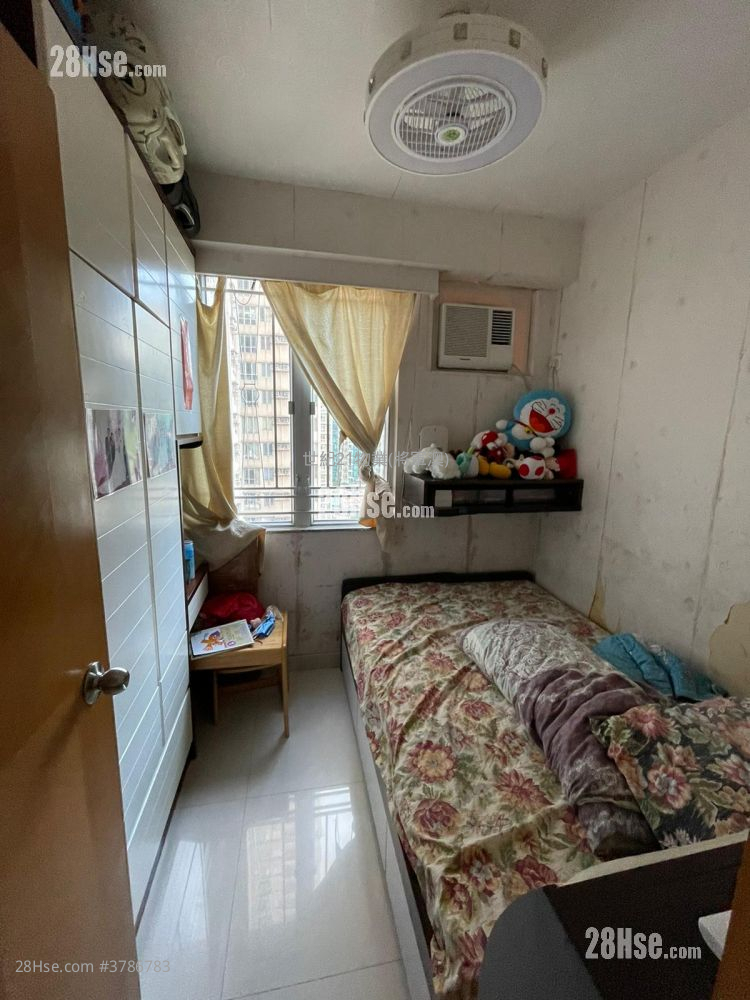 Bauhinia Garden Sell 2 Bedrooms , 1 Bathroom 484 ft²