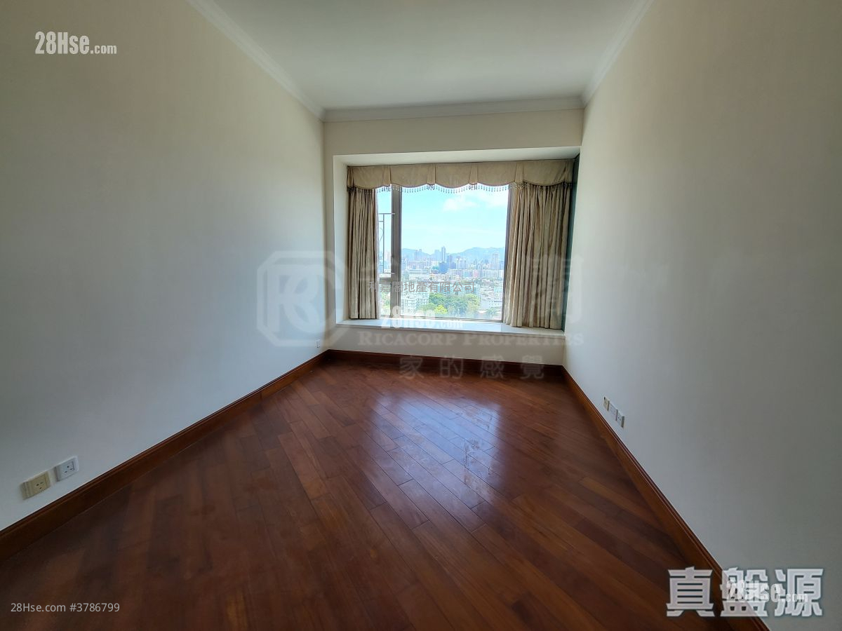 逸珑 售盘 4 房 1,473 平方尺