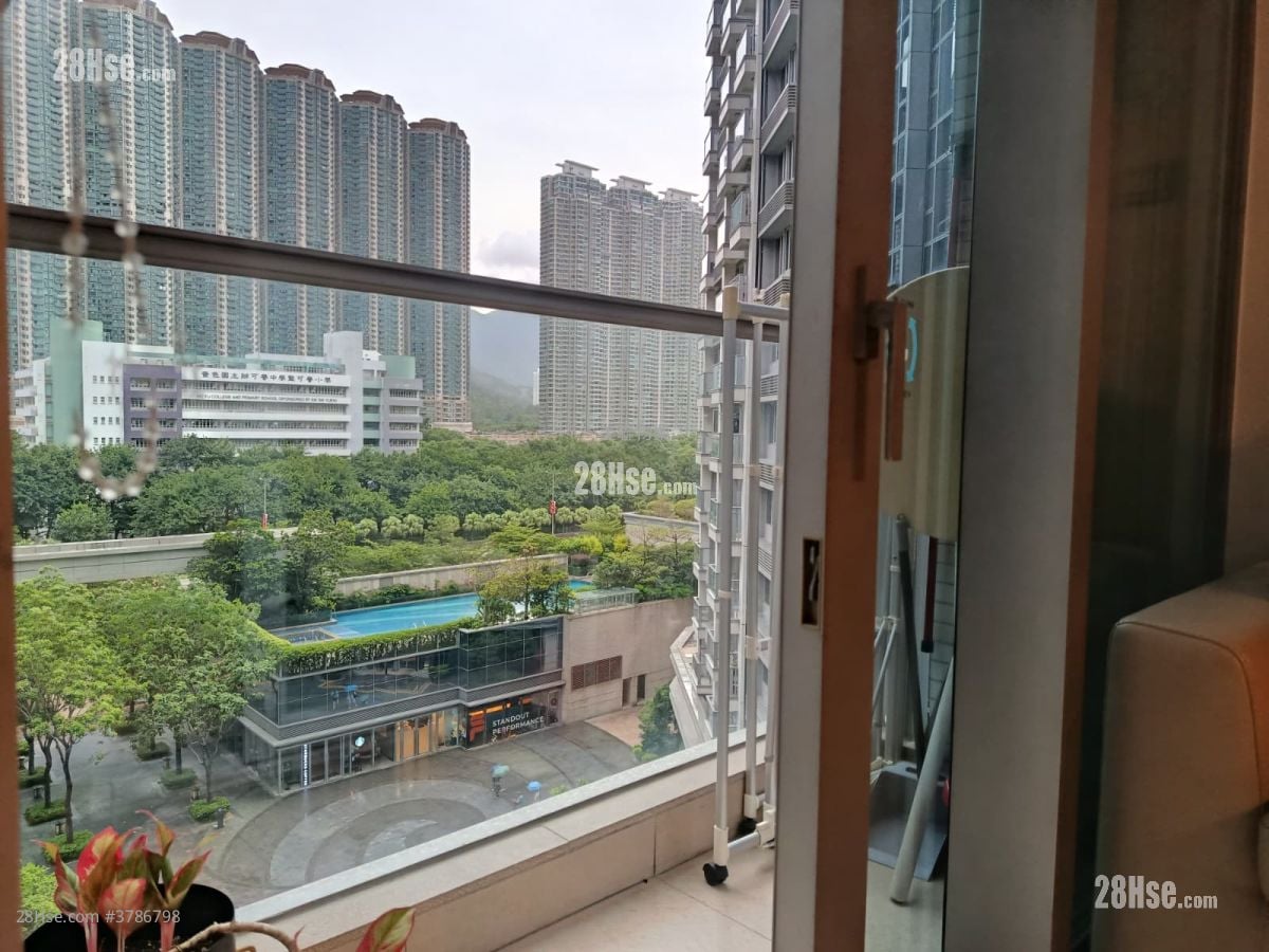 Century Link Rental 2 Bedrooms , 2 Bathrooms 484 ft²