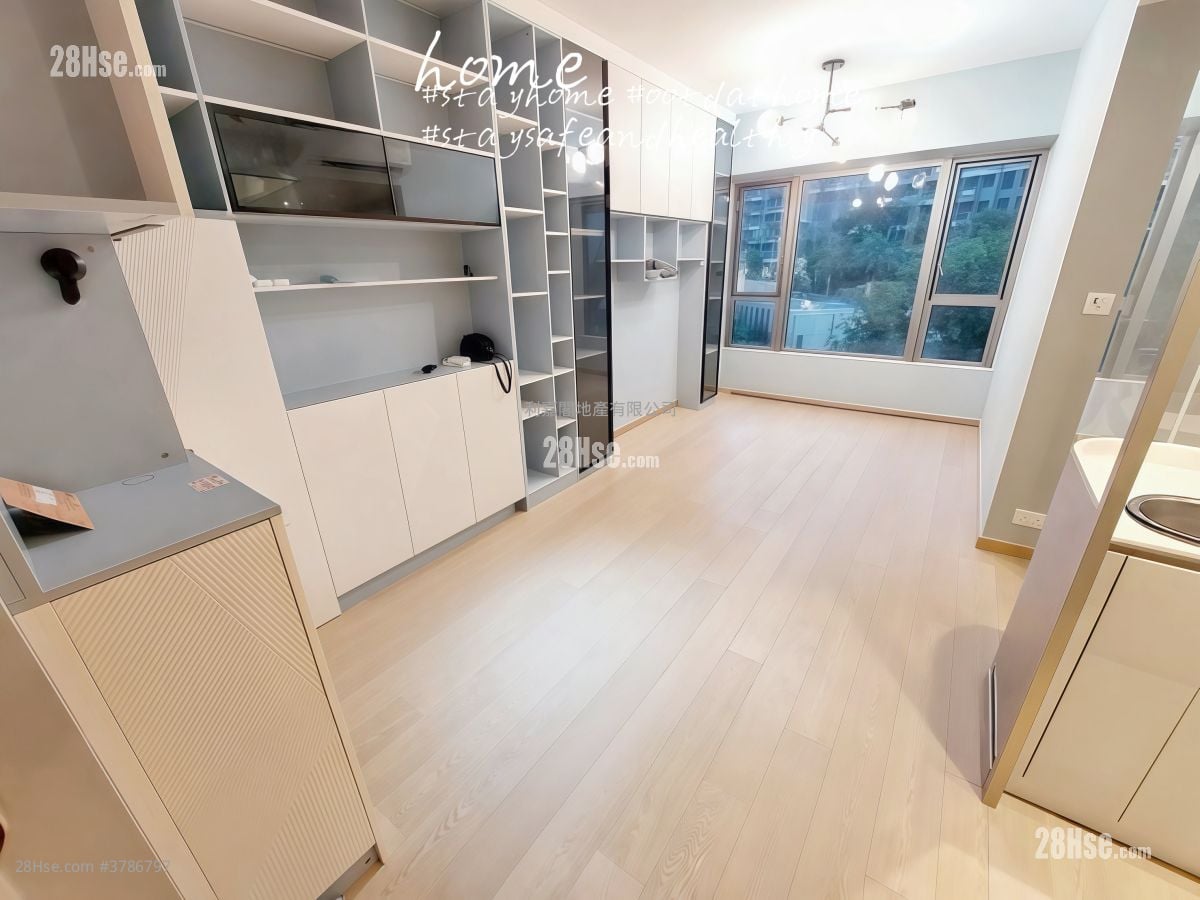 Solaria Sell 3 Bedrooms 573 ft²