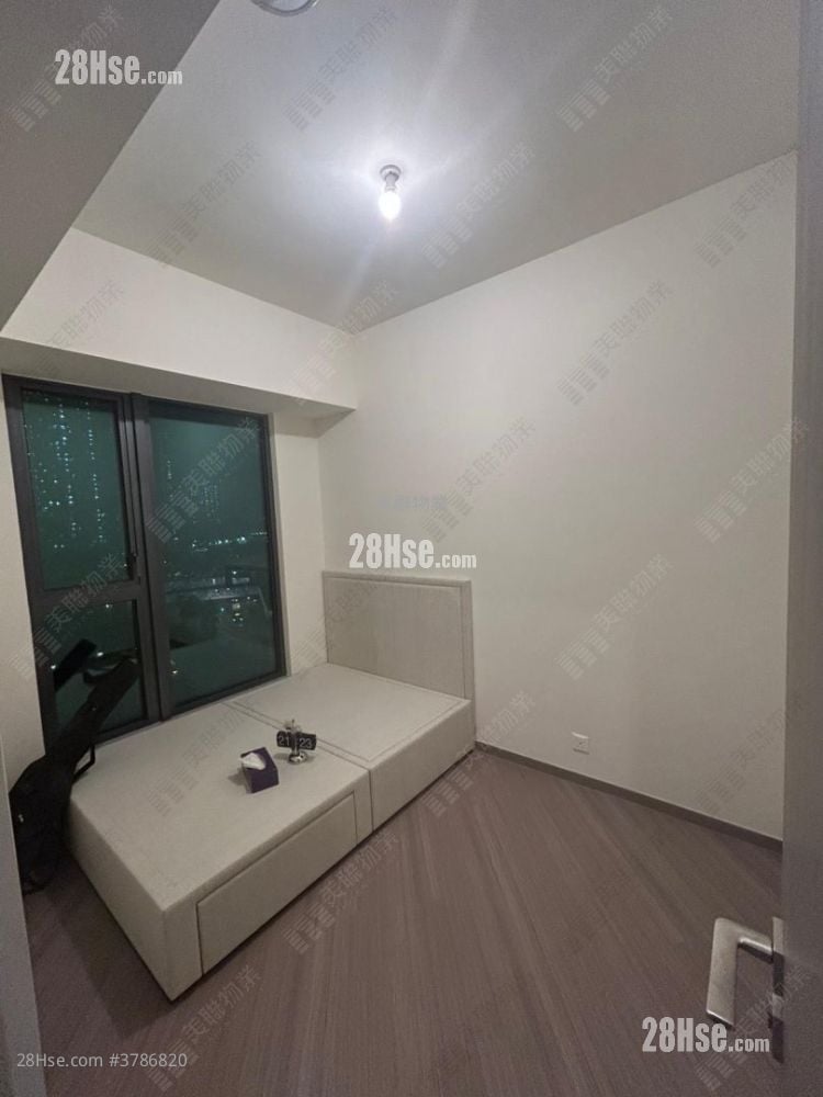 Yoho West Sell 2 Bedrooms 440 ft²