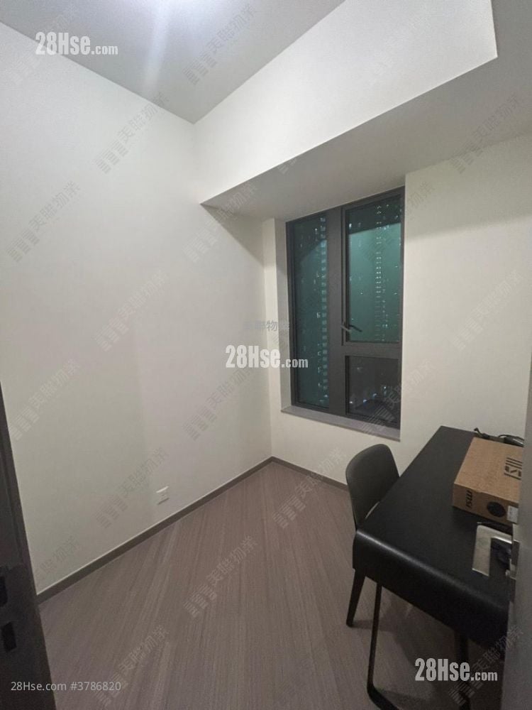 Yoho West Sell 2 Bedrooms 440 ft²