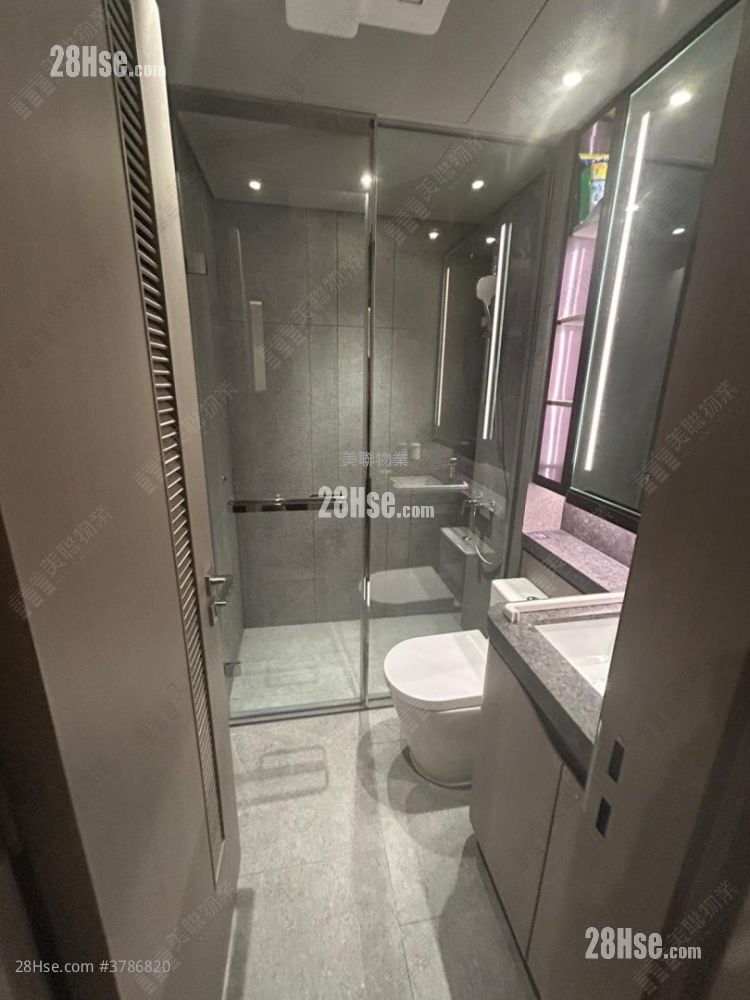 Yoho West Sell 2 Bedrooms 440 ft²