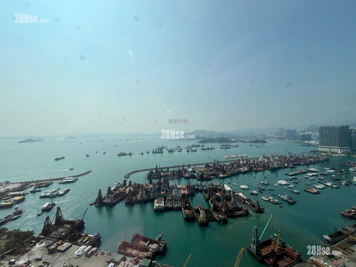 The Cullinan Sell 3 Bedrooms , 2 Bathrooms 875 ft²