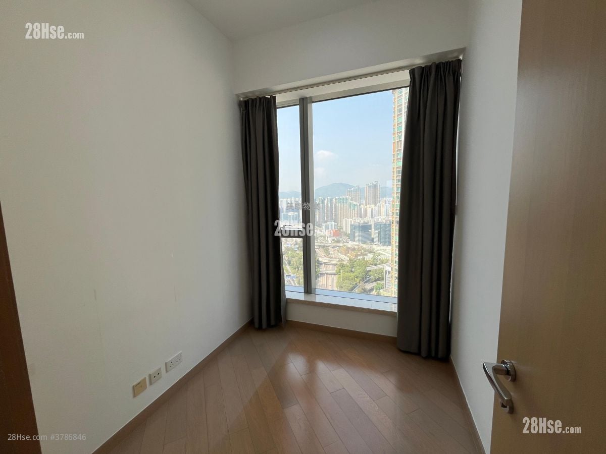 The Cullinan Sell 3 Bedrooms , 2 Bathrooms 875 ft²