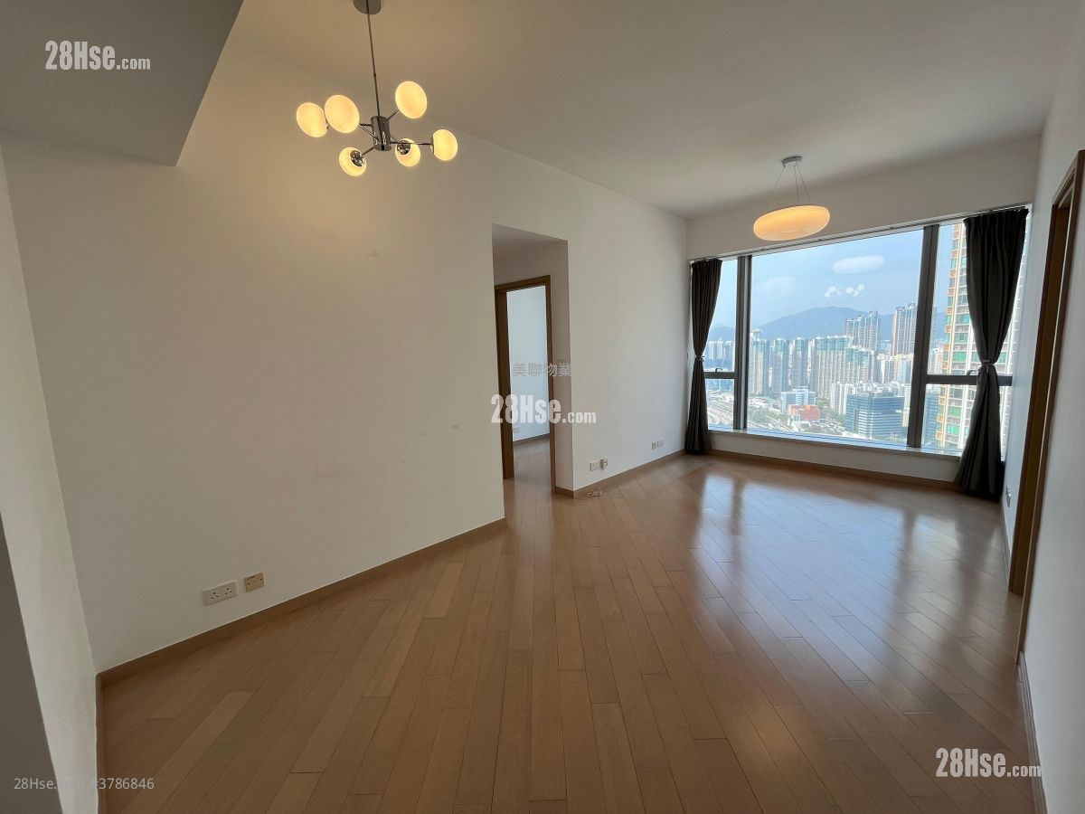 The Cullinan Sell 3 Bedrooms , 2 Bathrooms 875 ft²