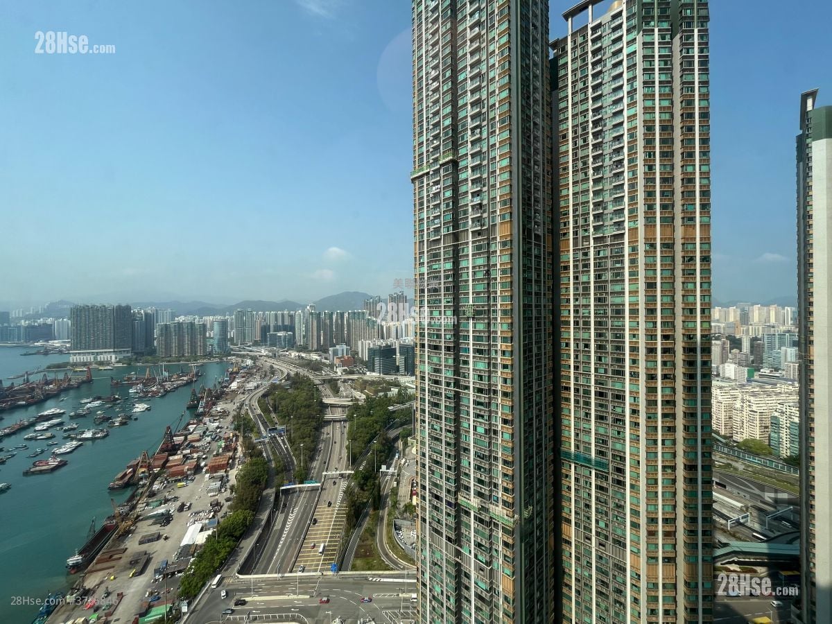 The Cullinan Sell 3 Bedrooms , 2 Bathrooms 875 ft²