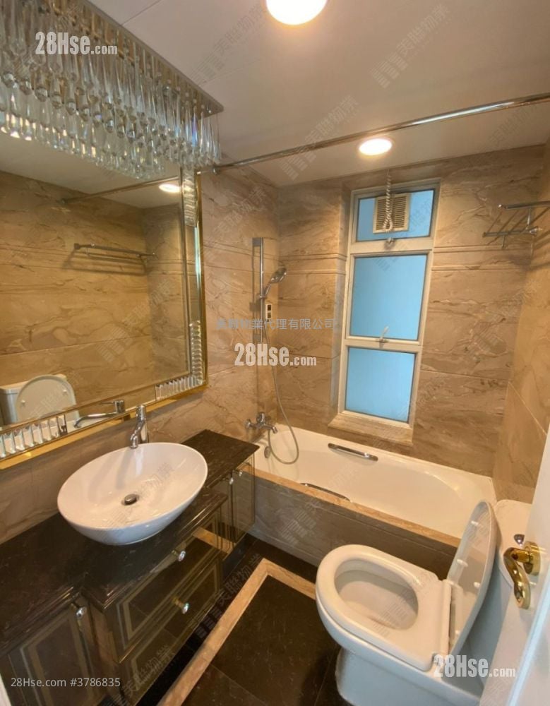 致蓝天 售盘 3 房 , 2 浴室 743 平方尺