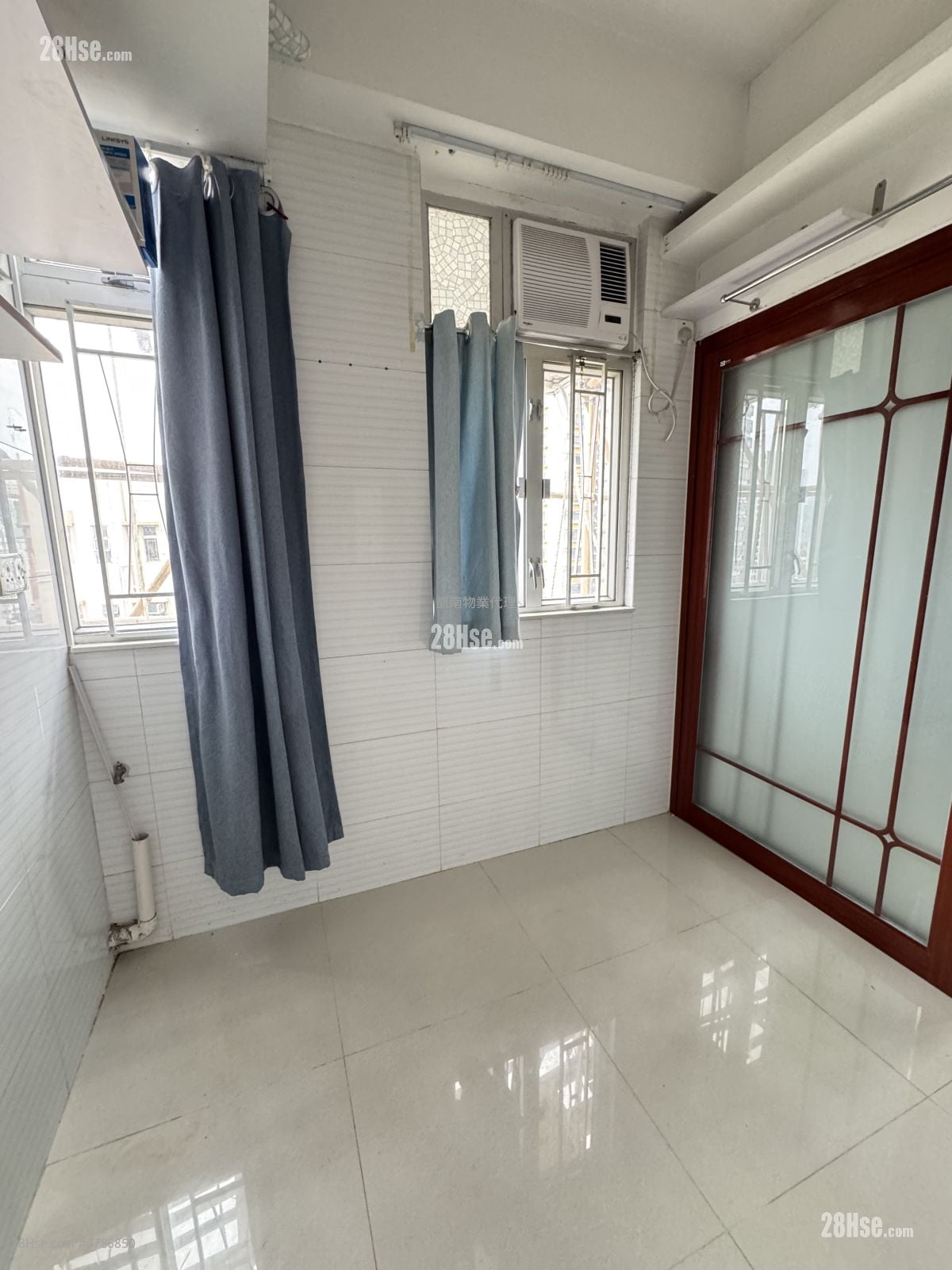 周合成大厦 售盘 306 平方尺