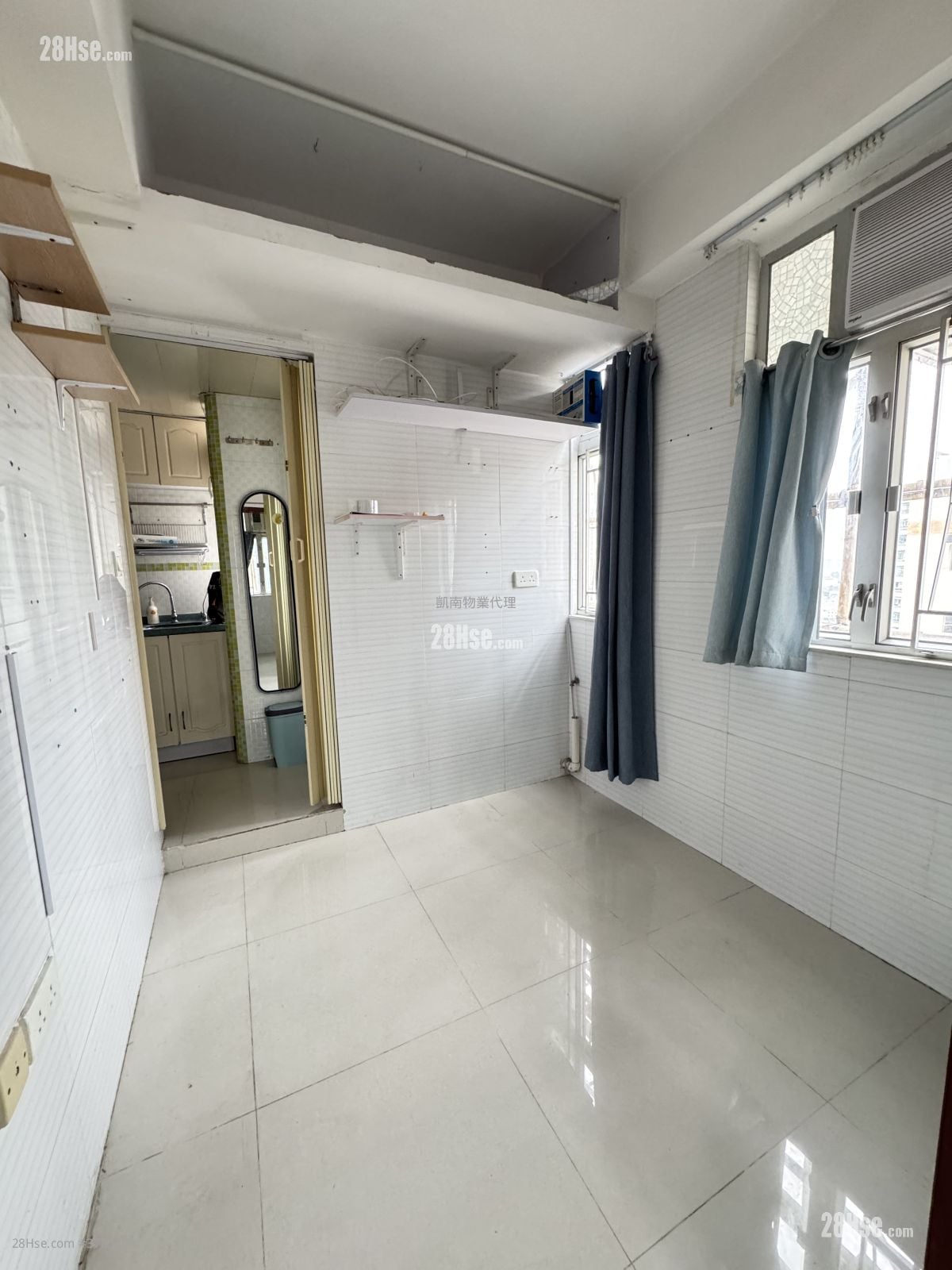 周合成大厦 售盘 306 平方尺