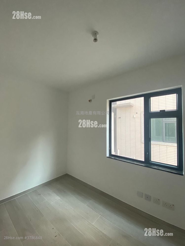 Village Sell 3 Bedrooms , 2 Bathrooms 700 ft²