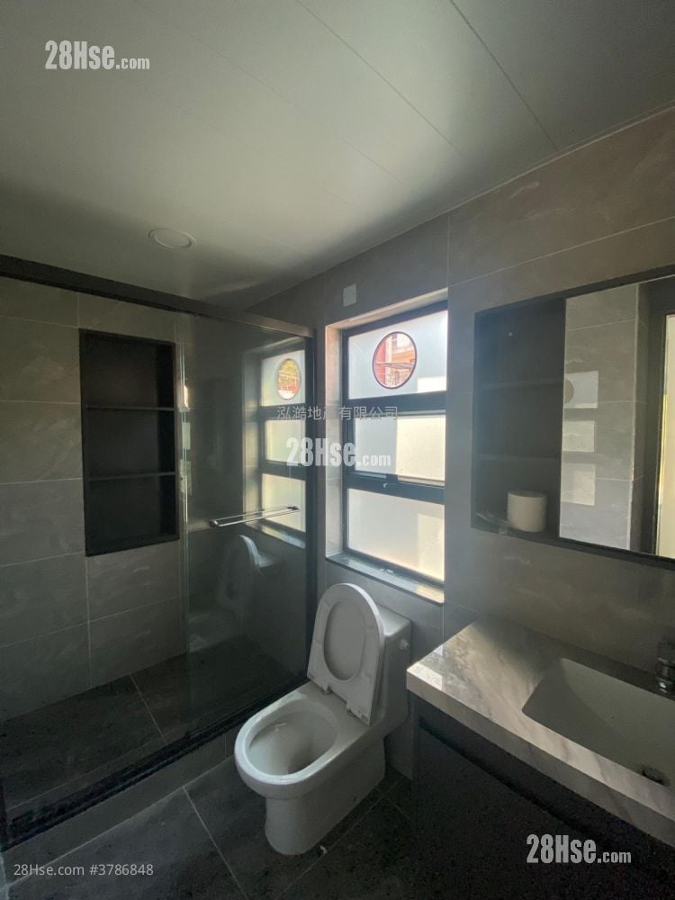 Village Sell 3 Bedrooms , 2 Bathrooms 700 ft²