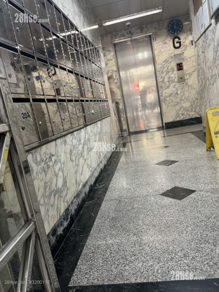 福怡大厦 租盘 2 房 , 1 浴室 342 平方尺