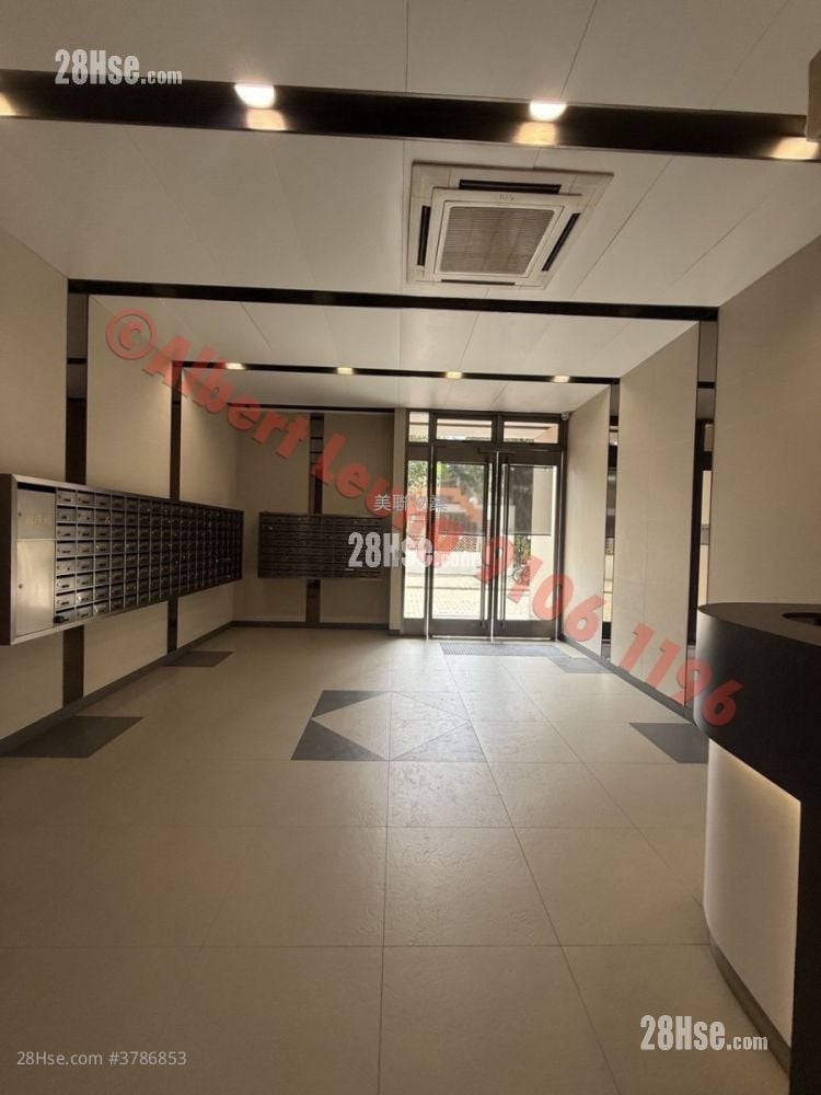 Hilton Plaza Sell 2 Bedrooms , 1 Bathroom 427 ft²