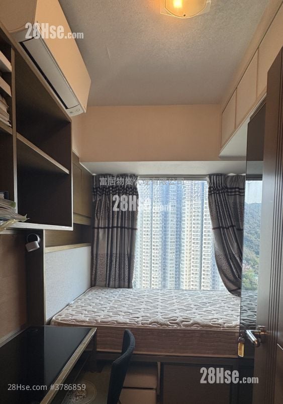 Bellagio Sell 2 Bedrooms , 1 Bathroom 575 ft²