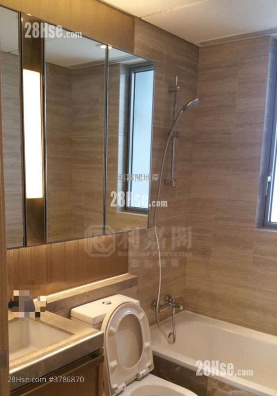 Peninsula East 售盘 4 房 999 平方尺