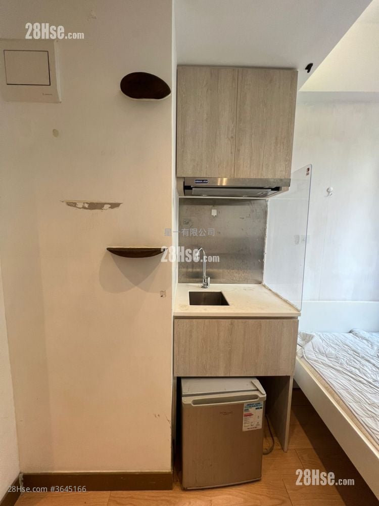 Kenwood Mansion Rental Studio , 1 Bathroom 120 ft²