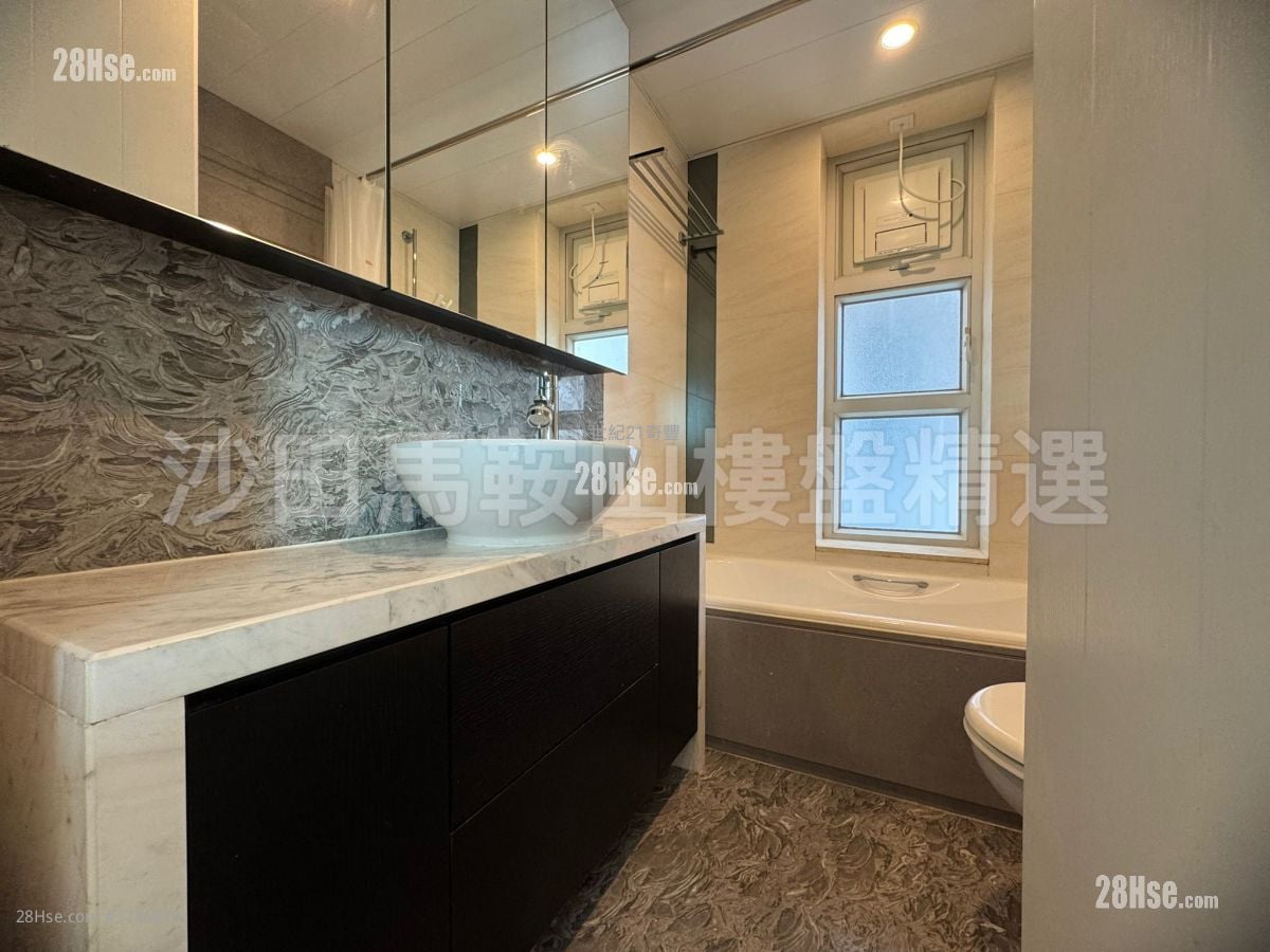 Festival City Sell 3 Bedrooms , 2 Bathrooms 785 ft²