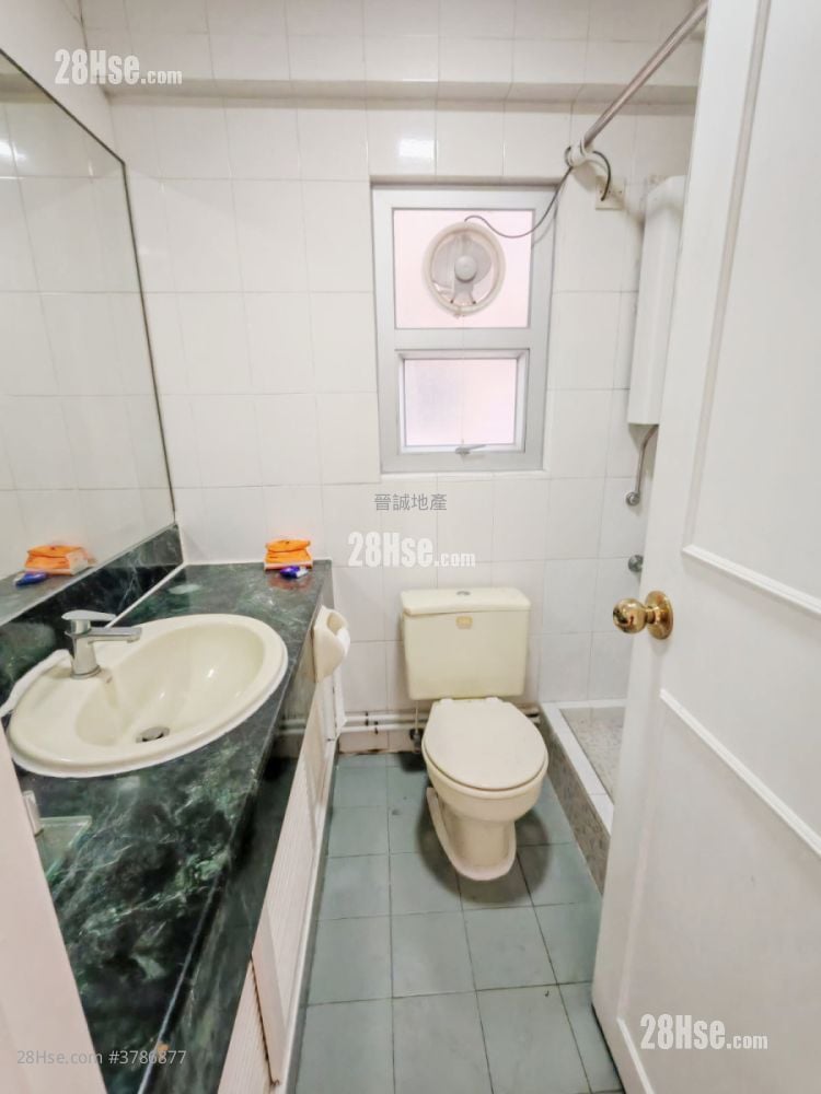 Dragon Inn Court Sell 3 Bedrooms , 2 Bathrooms 692 ft²