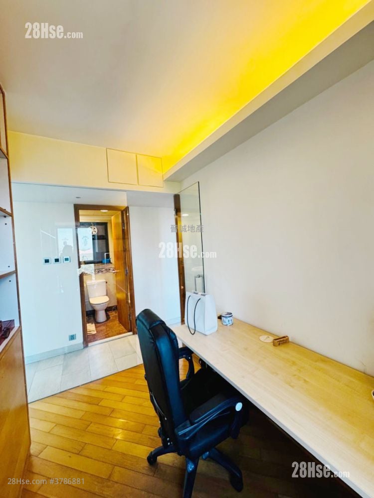 爱琴海岸 售盘 3 房 , 2 浴室 811 平方尺