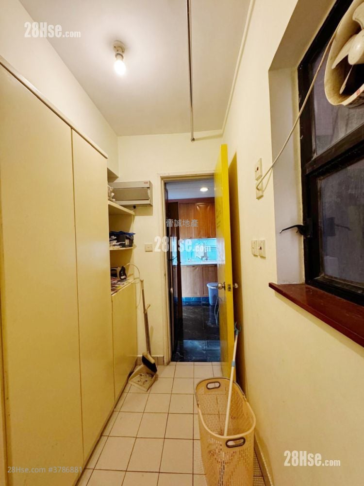 爱琴海岸 售盘 3 房 , 2 浴室 811 平方尺