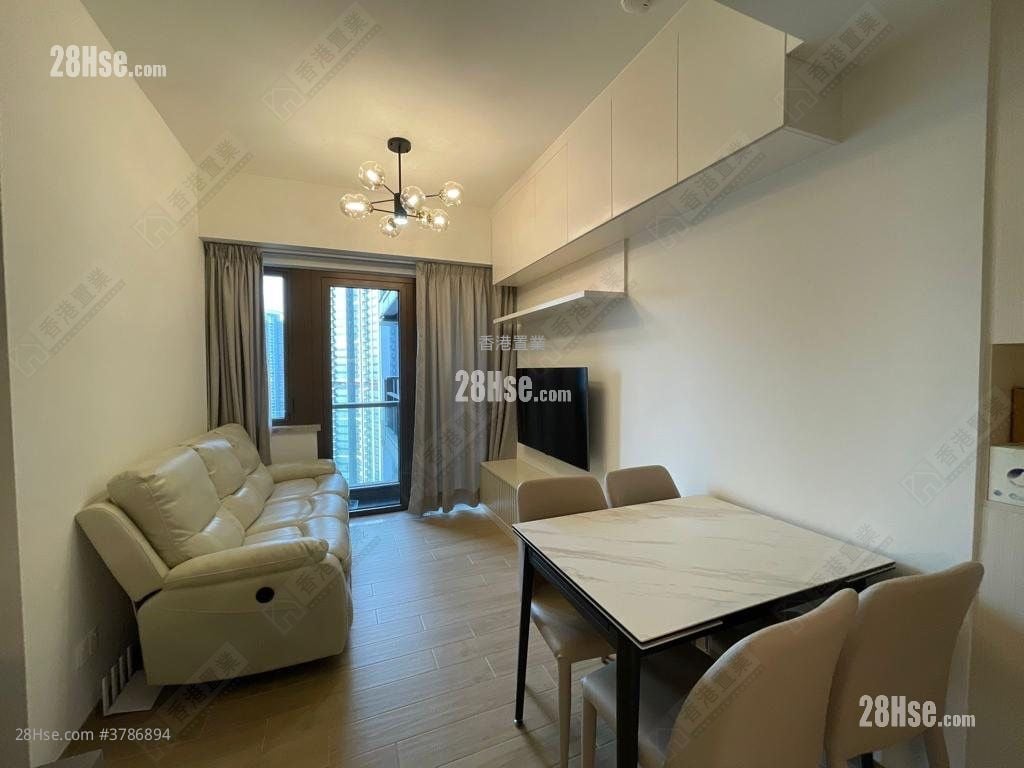 Lp6 Sell 2 Bedrooms , 1 Bathroom 463 ft²