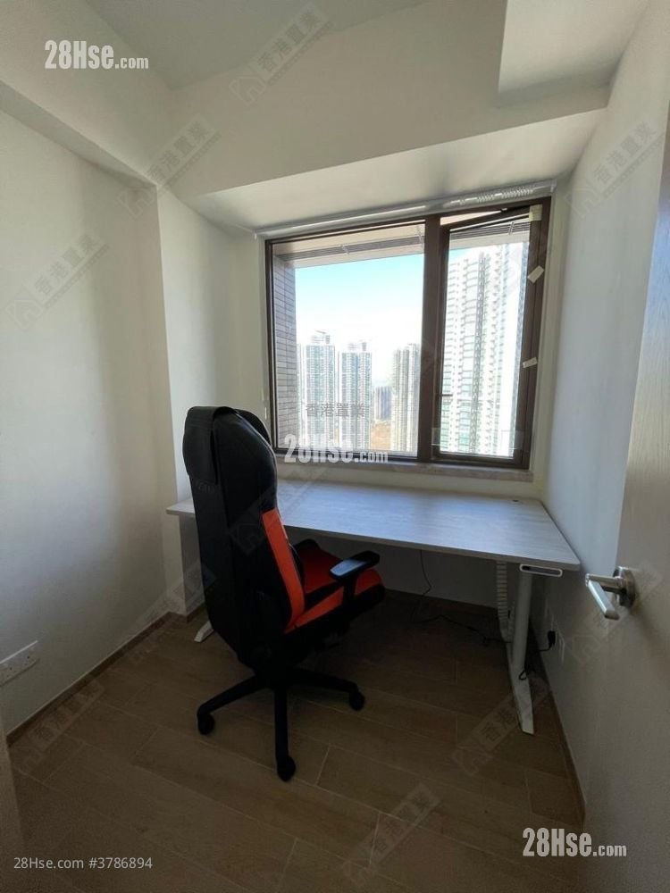 Lp6 Sell 2 Bedrooms , 1 Bathroom 463 ft²