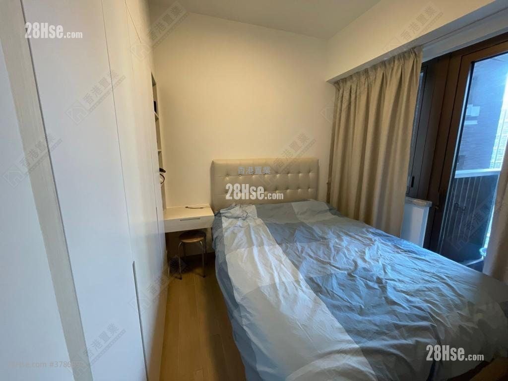 Lp6 Sell 2 Bedrooms , 1 Bathroom 463 ft²