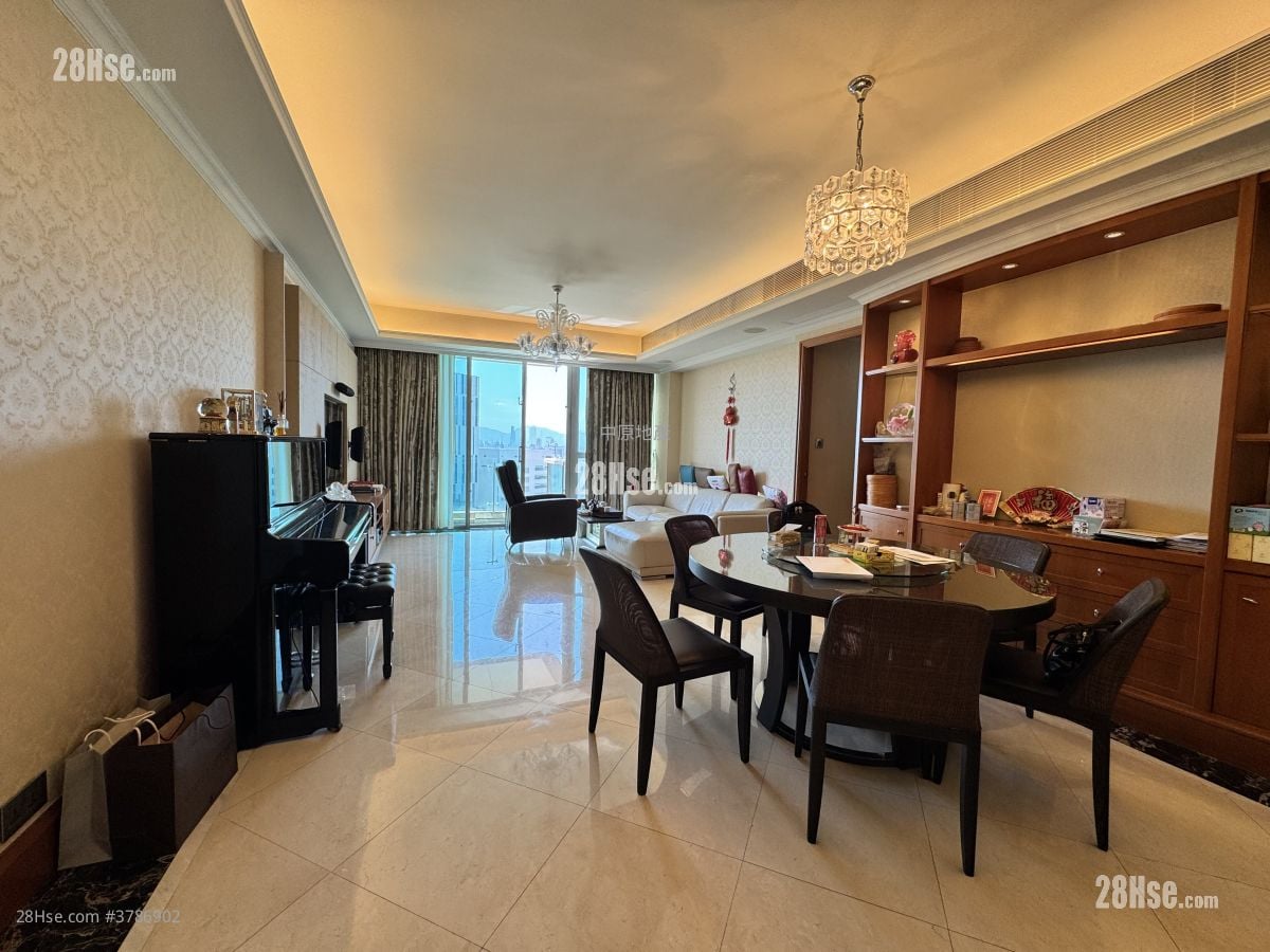 毕架山峰 售盘 4 房 1,459 平方尺