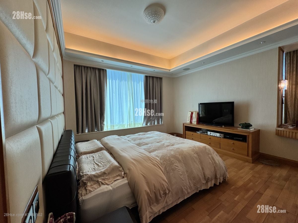 毕架山峰 售盘 4 房 1,459 平方尺