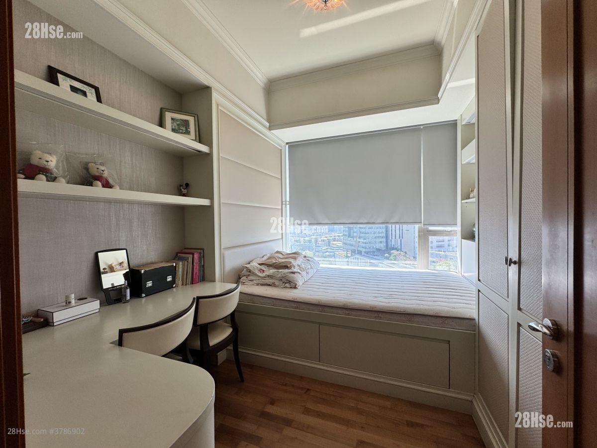 毕架山峰 售盘 4 房 1,459 平方尺