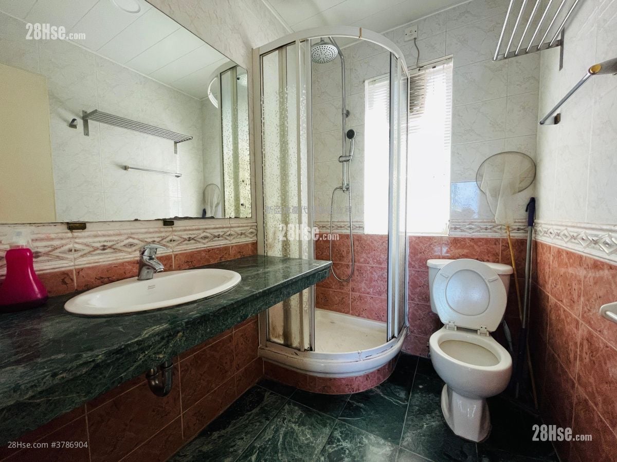 村屋 售盘 3 房 , 1 浴室