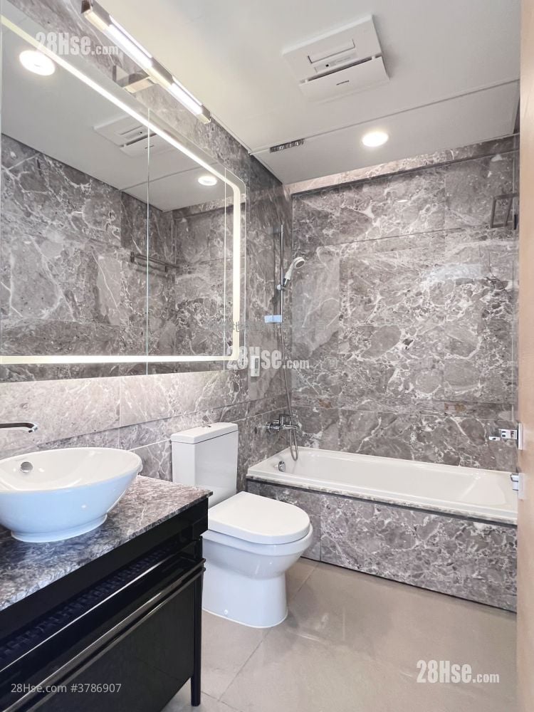 Peak Castle Sell 4 Bedrooms , 4 Bathrooms 3,357 ft²