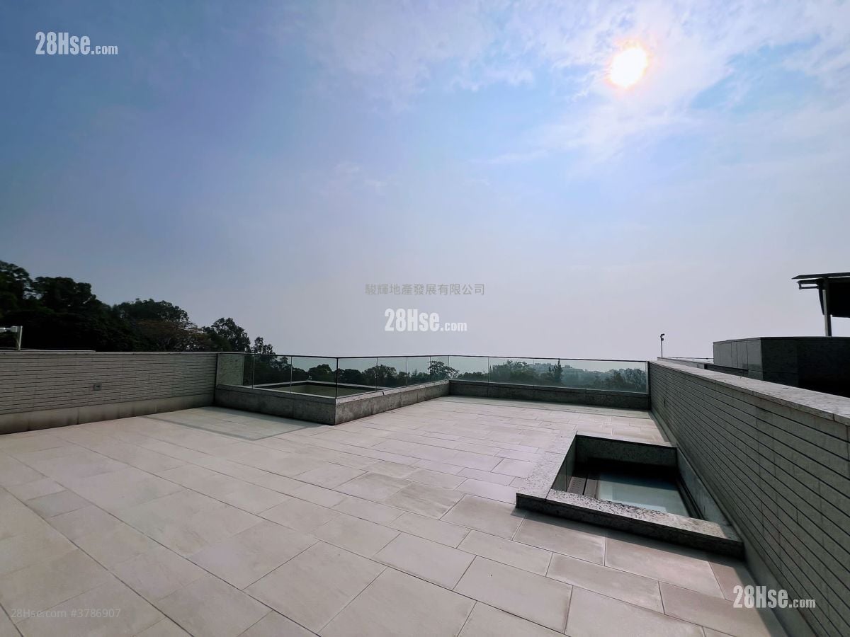 Peak Castle Sell 4 Bedrooms , 4 Bathrooms 3,357 ft²