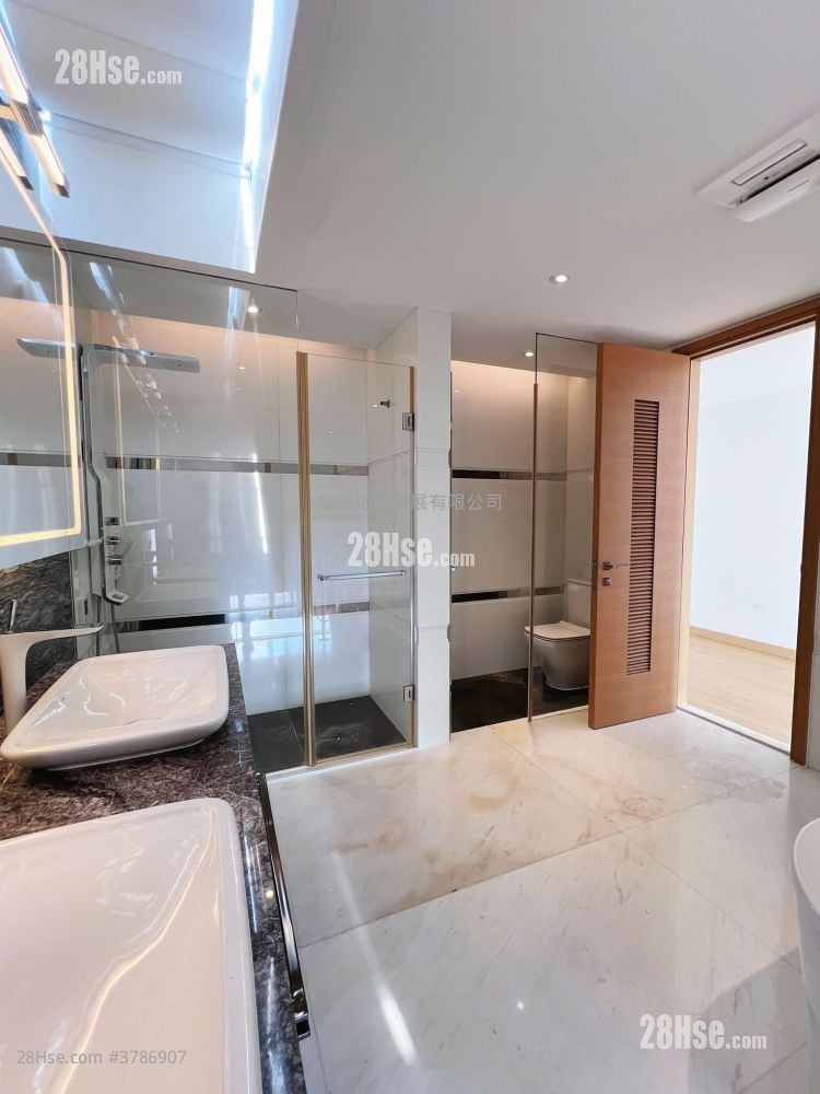 Peak Castle Sell 4 Bedrooms , 4 Bathrooms 3,357 ft²