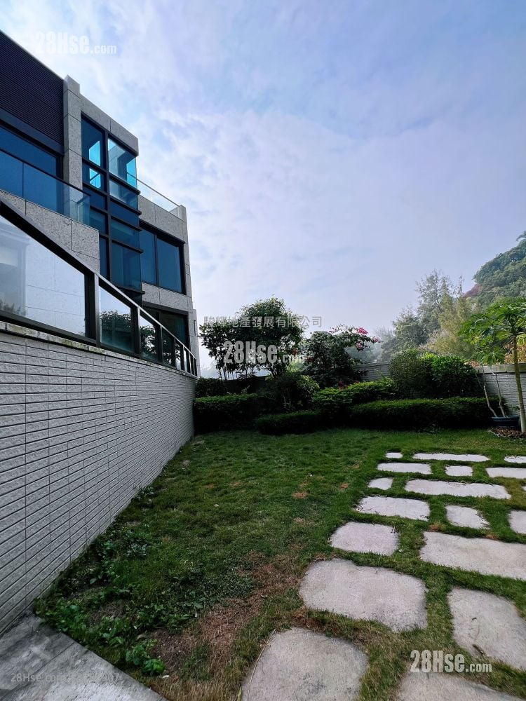 Peak Castle Sell 4 Bedrooms , 4 Bathrooms 3,357 ft²