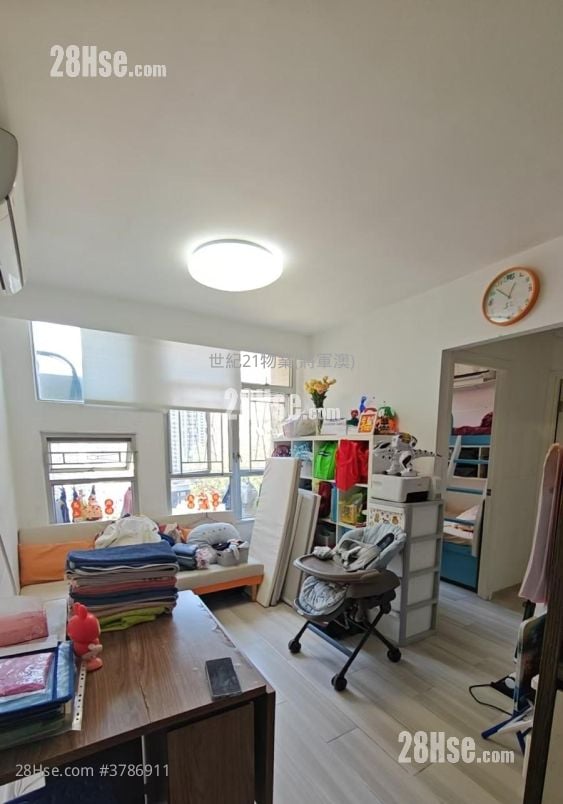 Choi Ming Court Sell 2 Bedrooms , 1 Bathroom 506 ft²