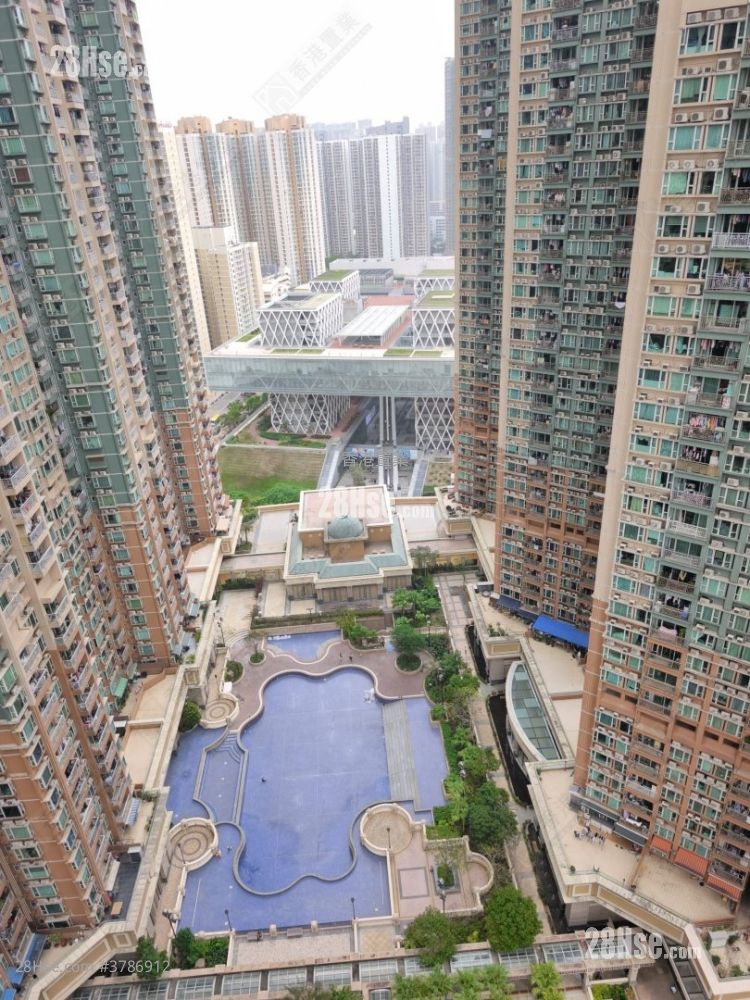 Metro Town Sell 3 Bedrooms 594 ft²