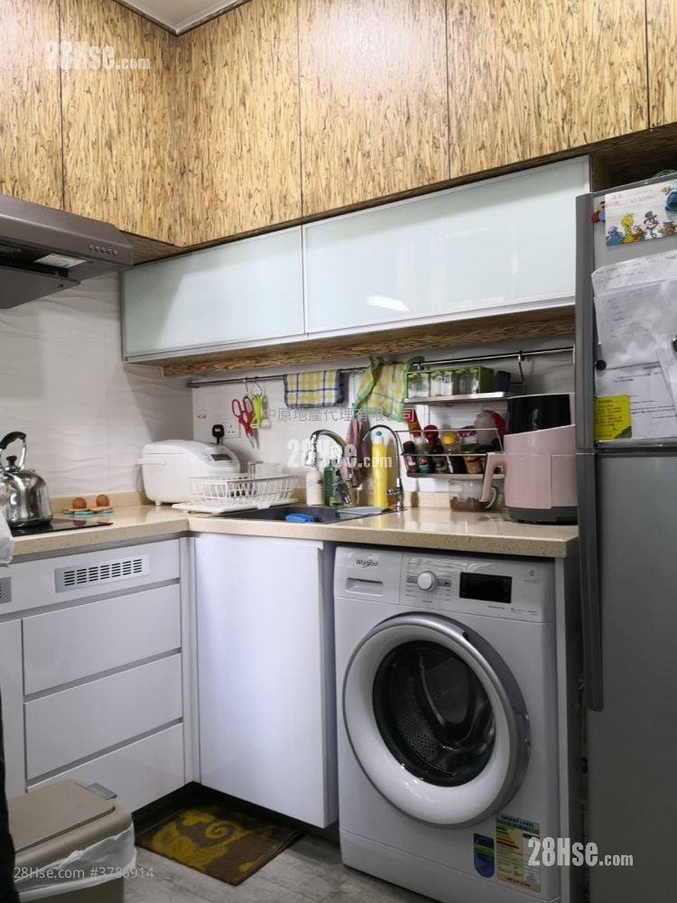 新达广场 租盘 489 平方尺